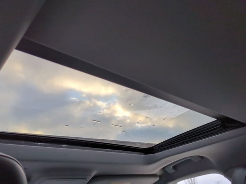 Certified 2023 Ford Explorer XLT w/ Equipment Group 202A image 24