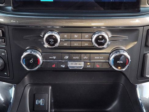 Used 2022 Ford F150 XLT w/ Equipment Group 302A High image 19