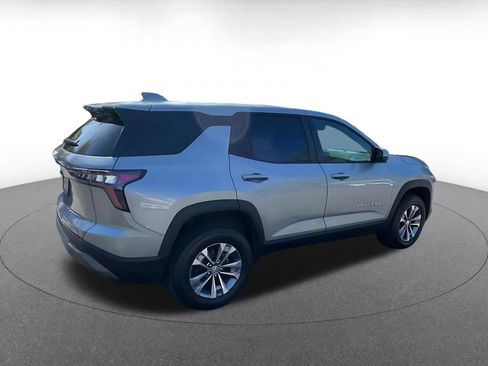Used 2025 Chevrolet Equinox LT FWD image 15