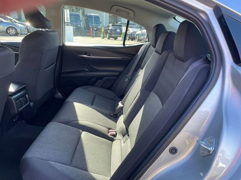 Used 2025 Toyota Camry LE image 24