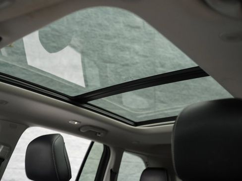 Used 2023 Jeep Grand Cherokee 4WD 4xe image 37