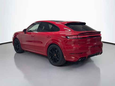 Certified 2025 Porsche Cayenne GTS AWD/4WD image 3