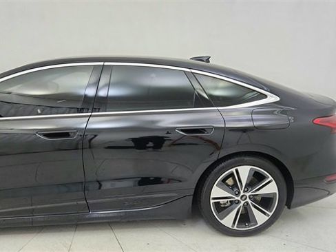 Used 2025 Audi A6 e-tron Prestige w/ Black Warm Weather Package image 4