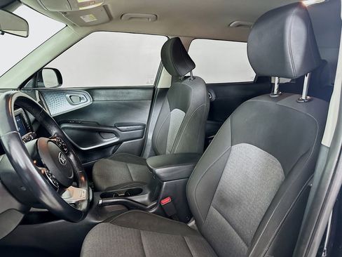 Used 2020 Kia Soul GT-Line FWD image 8