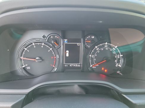 Certified 2024 Toyota 4Runner SR5 RWD image 23