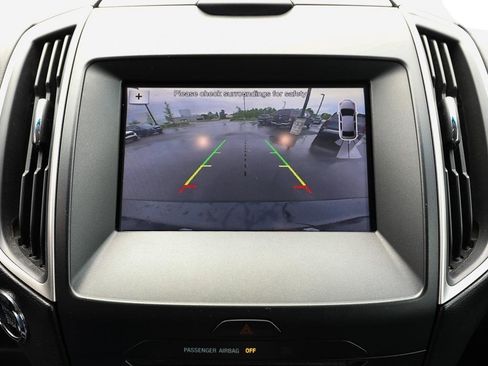 Used 2016 Ford Edge SEL w/ Equipment Group 201A AWD/4WD image 17