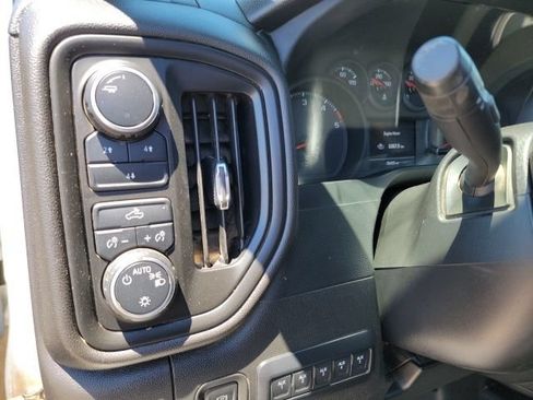 Used 2023 Chevrolet Silverado 2500 W/T w/ Gooseneck/5TH Wheel Package AWD/4WD image 11