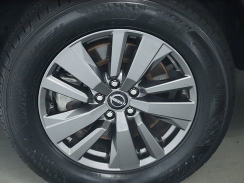 Certified 2025 Nissan Pathfinder SV FWD image 39