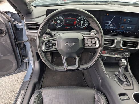Used 2025 Ford Mustang GT Premium image 16