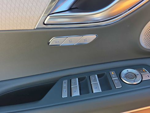 New 2026 Genesis GV80 2.5T Prestige image 16