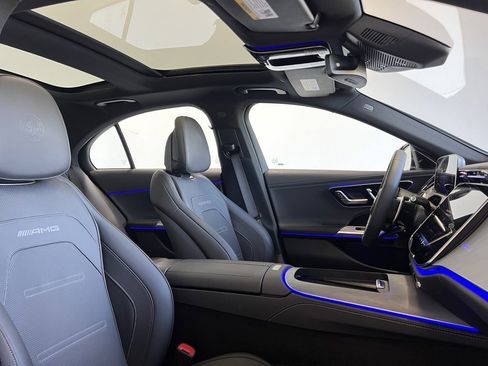 Used 2025 Mercedes-Benz E 53 AMG e 4MATIC Sedan image 24