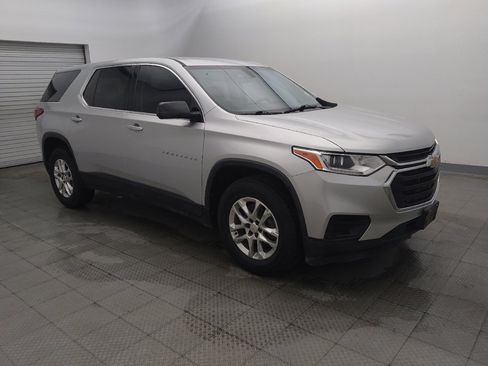 Used 2020 Chevrolet Traverse LS FWD image 11