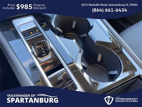 Used 2024 Volkswagen Atlas SE image 31