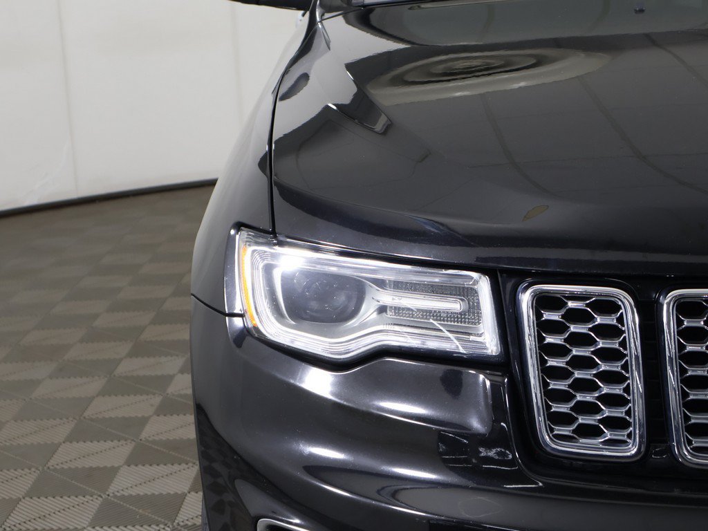 Used 2018 Jeep Grand Cherokee Overland AWD/4WD image 15