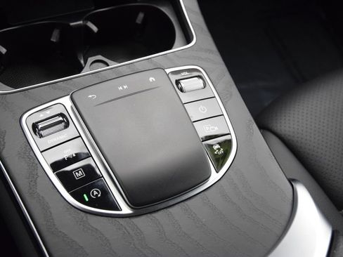 Certified 2022 Mercedes-Benz GLC 300 image 33