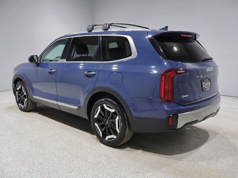 Used 2025 Kia Telluride S AWD/4WD image 4