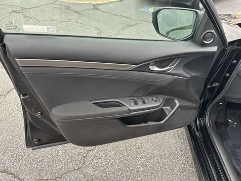 Used 2019 Honda Civic EX image 11