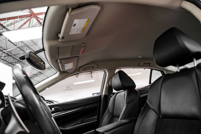 Used 2018 Nissan Maxima SR w/ Midnight Edition FWD image 29