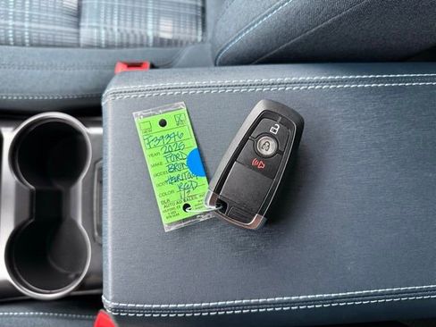 Certified 2025 Ford Bronco Heritage Edition image 40