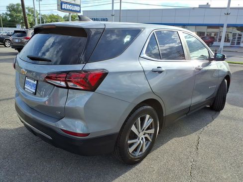 Used 2024 Chevrolet Equinox LT FWD image 4