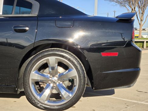 Used 2014 Dodge Charger R/T image 7