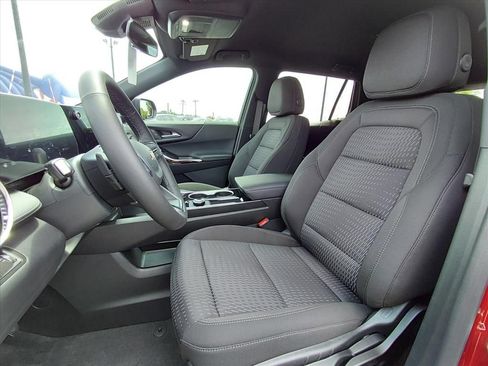 New 2026 Chevrolet Equinox LT FWD image 11