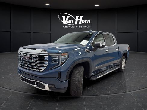 Used 2026 GMC Sierra 1500 Denali w/ Technology Package AWD/4WD image 3
