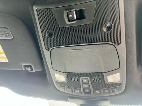 Used 2015 Ford F150 Platinum w/ Equipment Group 701A Luxury AWD/4WD image 20