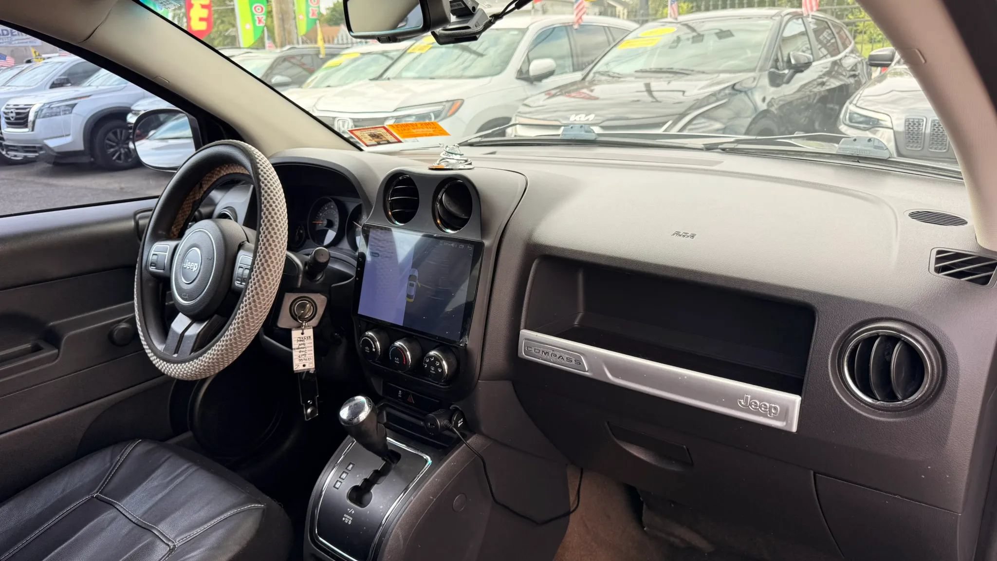 Used 2017 Jeep Compass Sport FWD image 16