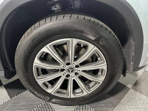 Used 2023 Mercedes-Benz GLC 300 4MATIC image 32
