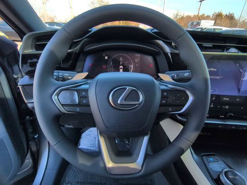 Used 2024 Lexus RZ 450e Premium w/ Technology Package image 25