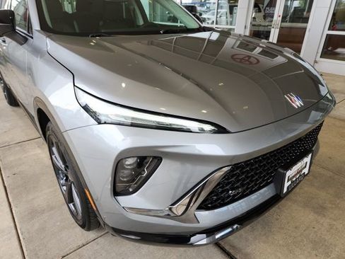 Used 2024 Buick Envision Sport Touring image 8