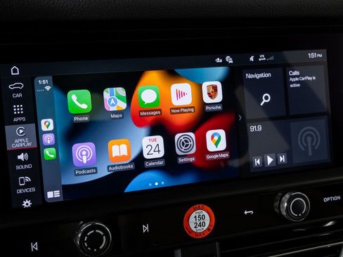 New 2026 Porsche Macan image 16