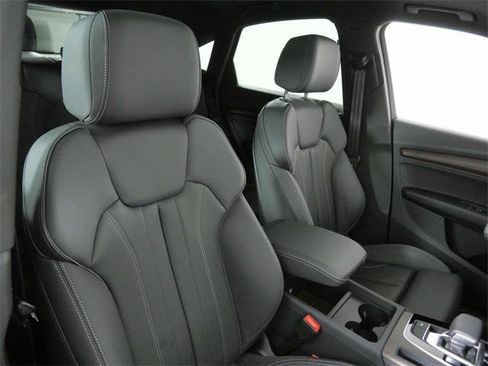 Used 2024 Audi Q5 2.0T Premium image 12