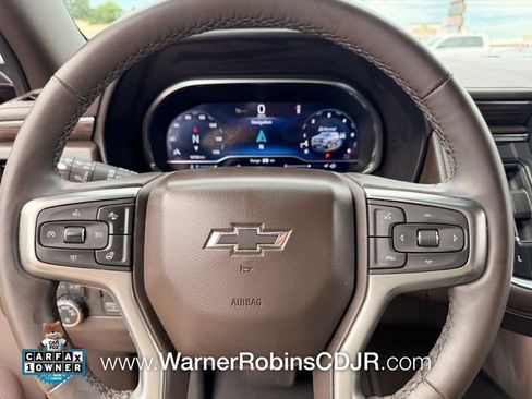 Used 2024 Chevrolet Tahoe Z71 w/ Luxury Package AWD/4WD image 26
