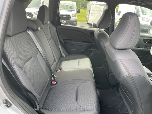 Used 2025 Subaru Forester Premium AWD/4WD image 27