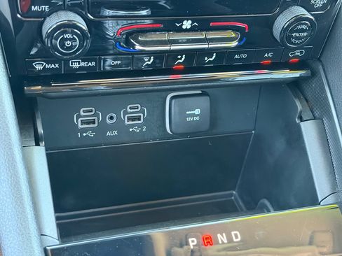 Used 2023 Jeep Grand Cherokee Laredo X RWD image 22