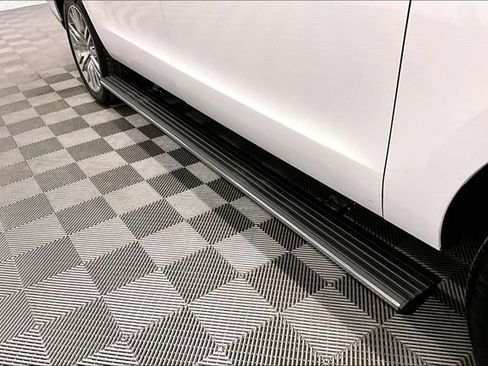 Used 2024 Ford Expedition Max Limited image 11