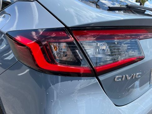 Certified 2023 Honda Civic Sport Touring image 7