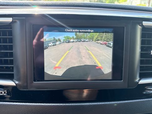 Used 2021 Chrysler Voyager LX FWD image 22