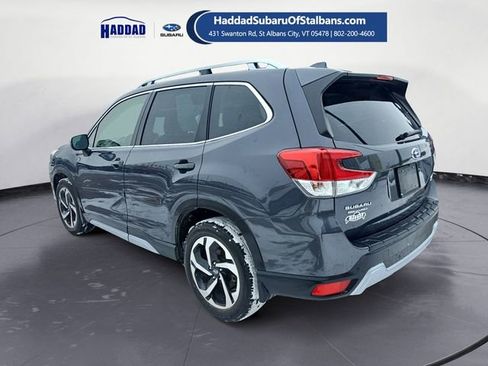 Used 2023 Subaru Forester Touring image 3
