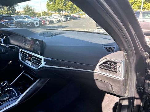 Used 2020 BMW 330i Sedan w/ Driving Assistance Package RWD image 27