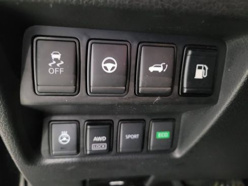 Used 2020 Nissan Rogue SL image 38