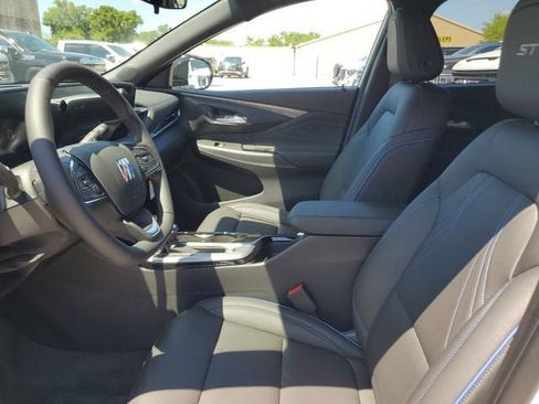New 2026 Buick Envista Sport Touring w/ Convenience I Package FWD image 18