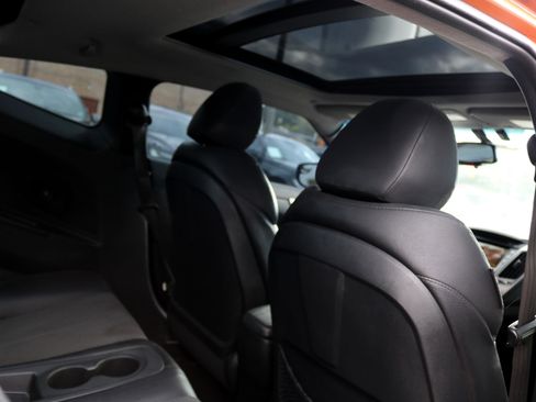 Used 2015 Hyundai Veloster w/ Option Group 03 image 34