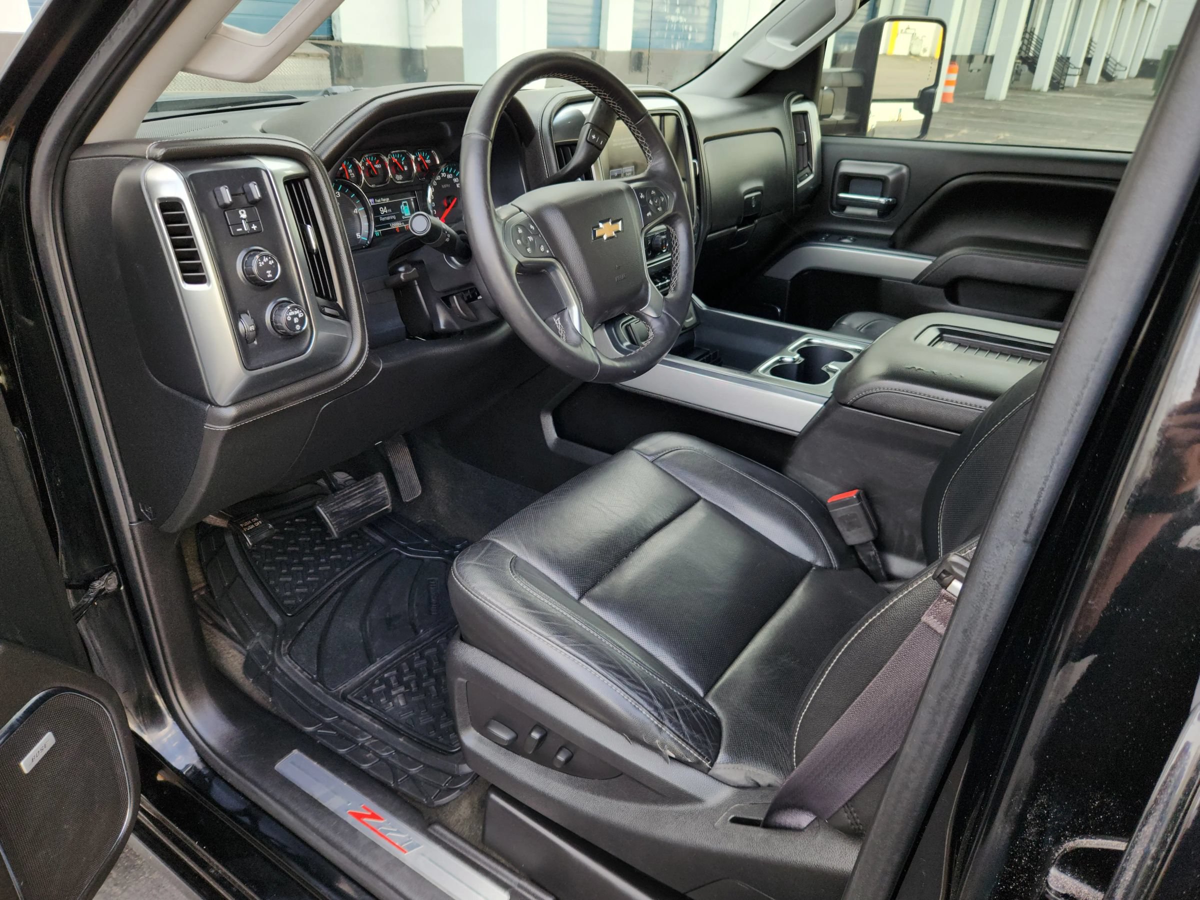 Used 2016 Chevrolet Silverado 2500 LTZ w/ Duramax Plus Package AWD/4WD image 6