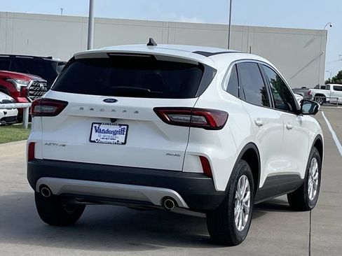 Used 2023 Ford Escape Active w/ Tech Pack #2 AWD/4WD image 4