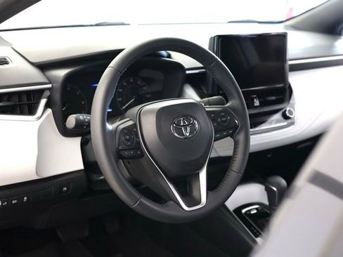 Used 2024 Toyota Corolla SE image 12