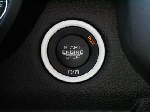 Used 2023 RAM 1500 Laramie image 29