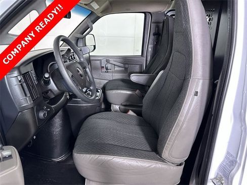Used 2023 GMC Savana 2500 w/ Driver Convenience Package image 18